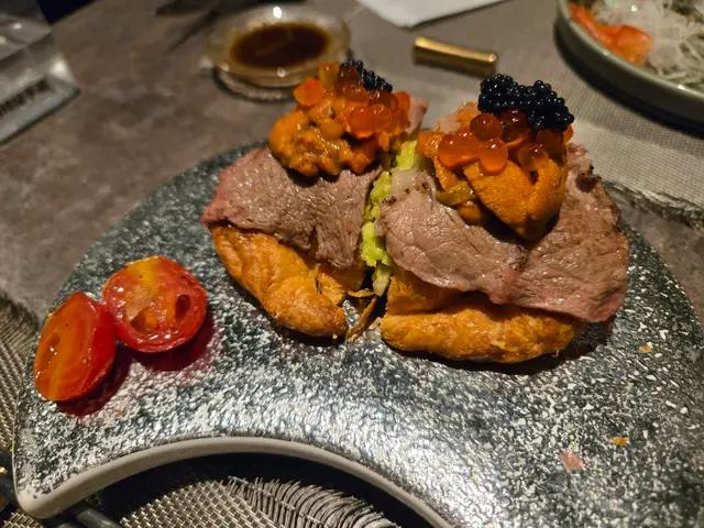 海膽牛肉牛角包