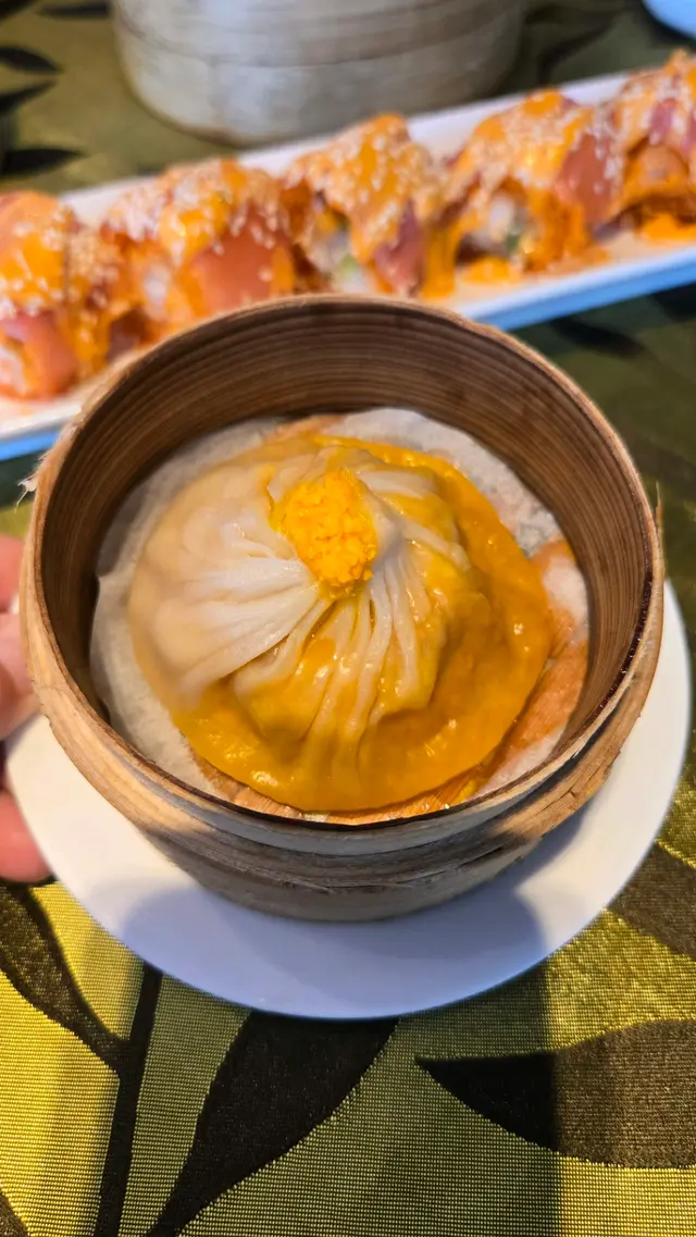 蟹粉小籠包