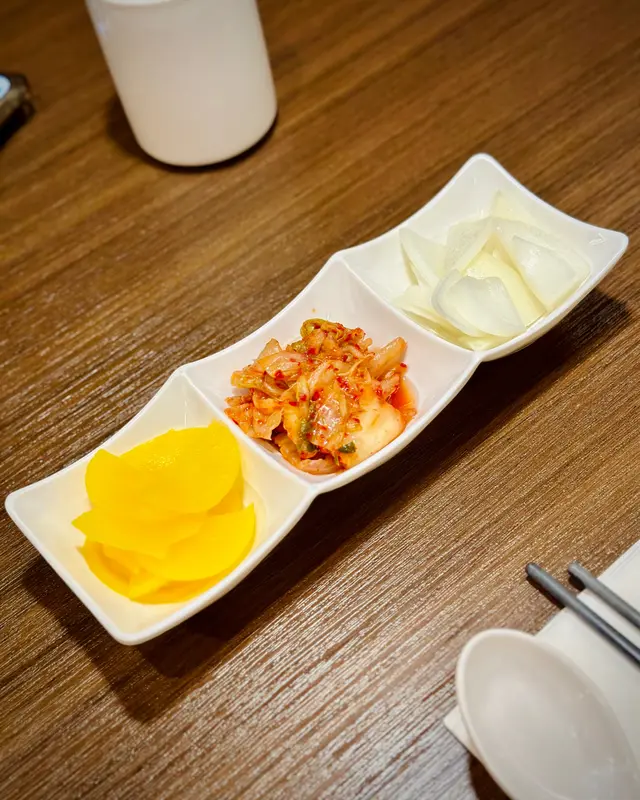 前菜

#蕃薯妹周圍食 #bongru #韓式中菜 #炸醬麵 #韓國菜 #韓國餐廳 #Bong樓 #韓國料理 #韓牛 #韓珍 #Hancham #koreanfood #韓國美食 