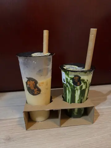 芒果鲜奶奶茶  开心果脆脆