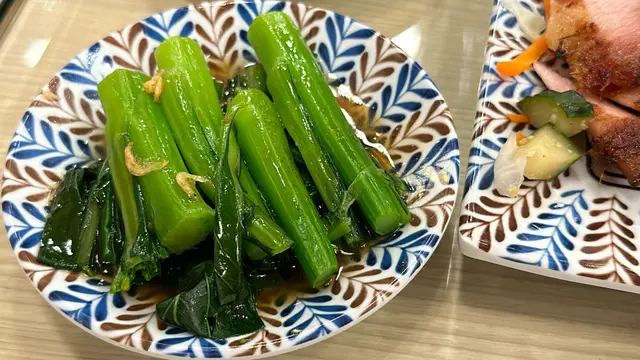 一人份量不過不失，不過平時加碟菜都要十幾廿蚊，所以都算抵食！