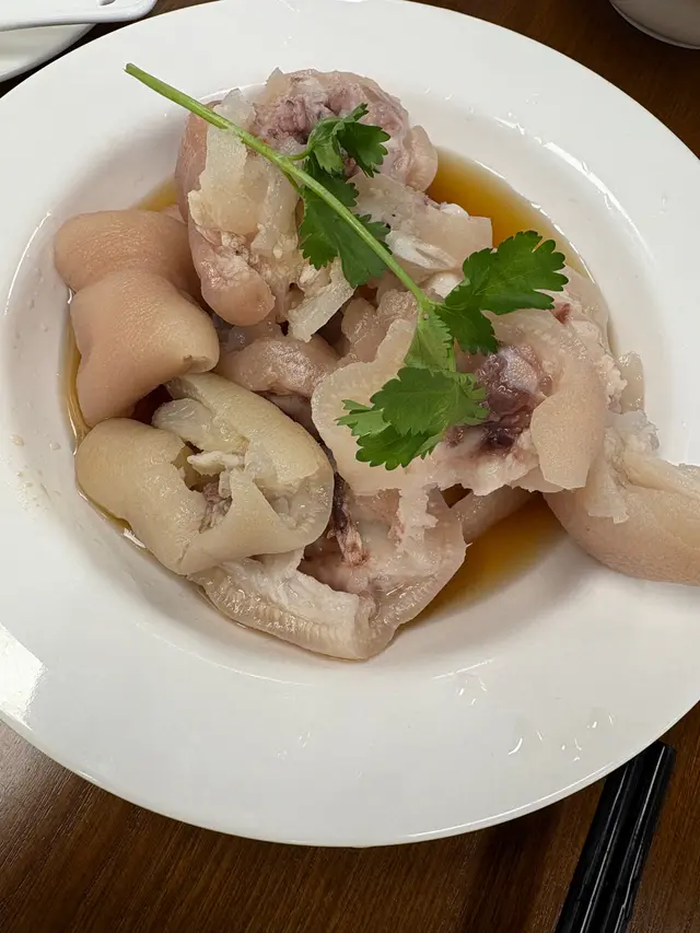 美孚新邨美味上海菜👍🏽 (A 出口）