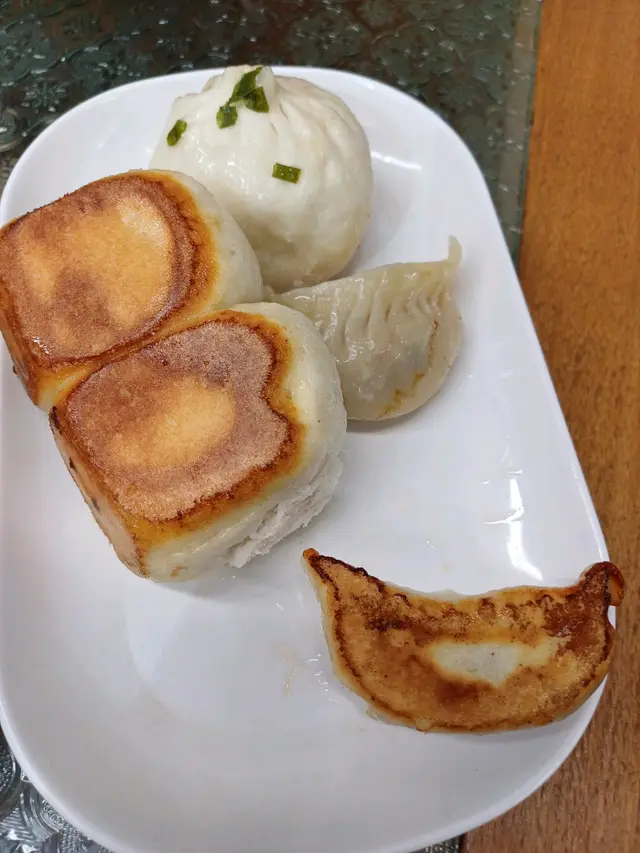 跟餐生煎包/鍋貼