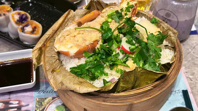 籠仔蒜蓉龍蝦配帶子飯