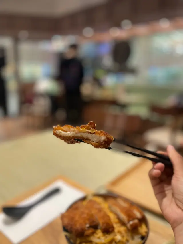 滑蛋吉列豬扒丼