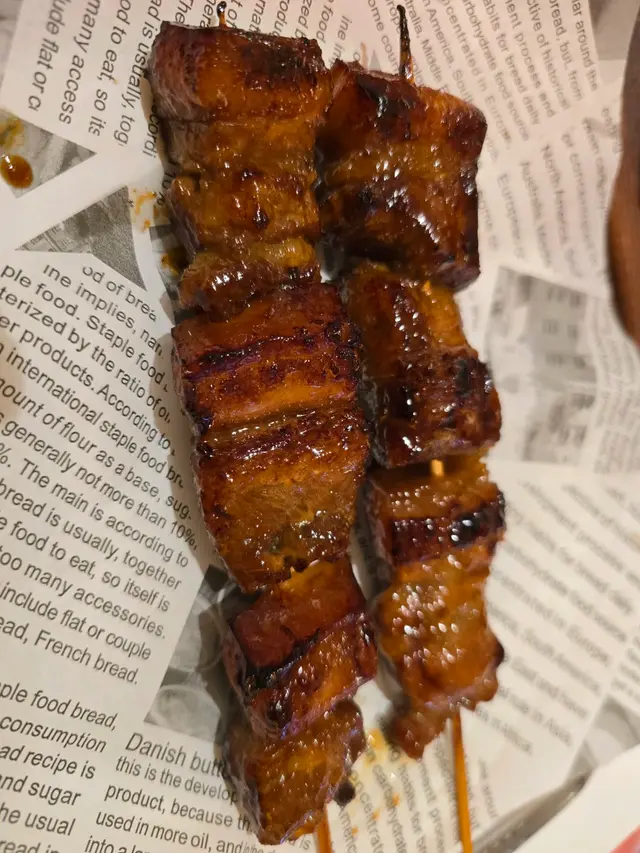 本身我鍾意有肥肉，真心好味自家製醬汁 配搭一流😍
