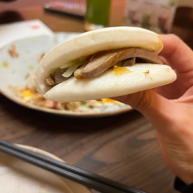 三杯片皮鴨胸刈包