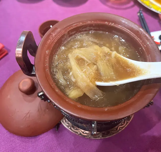 潮州紅燒花膠魚翅