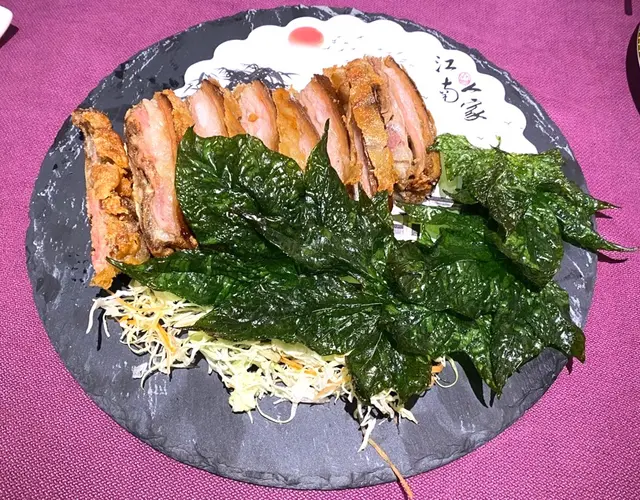 懷舊脆皮羔燒羊腩