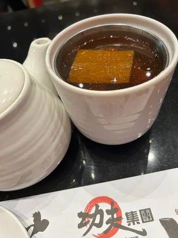 老黄瓜沙参炖鸡脚汤