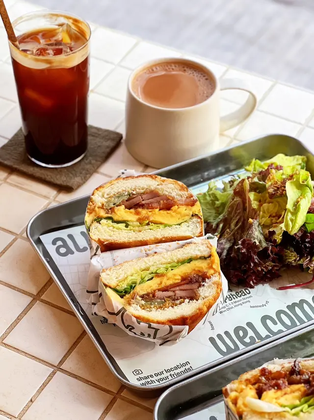 黯然銷魂菠蘿叉燒三文治