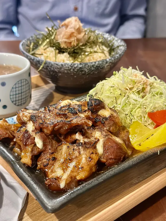 汁煮豬軟骨定食