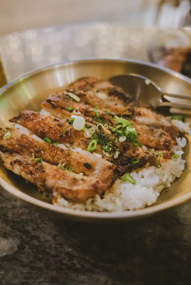燒宮崎雞腿扒珍珠飯