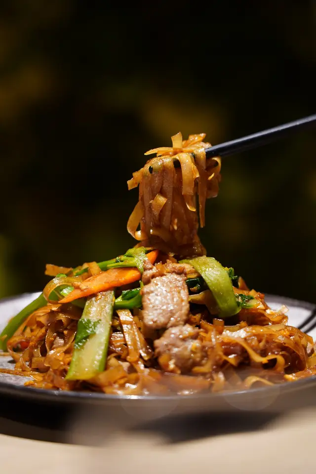 泰式炒牛河