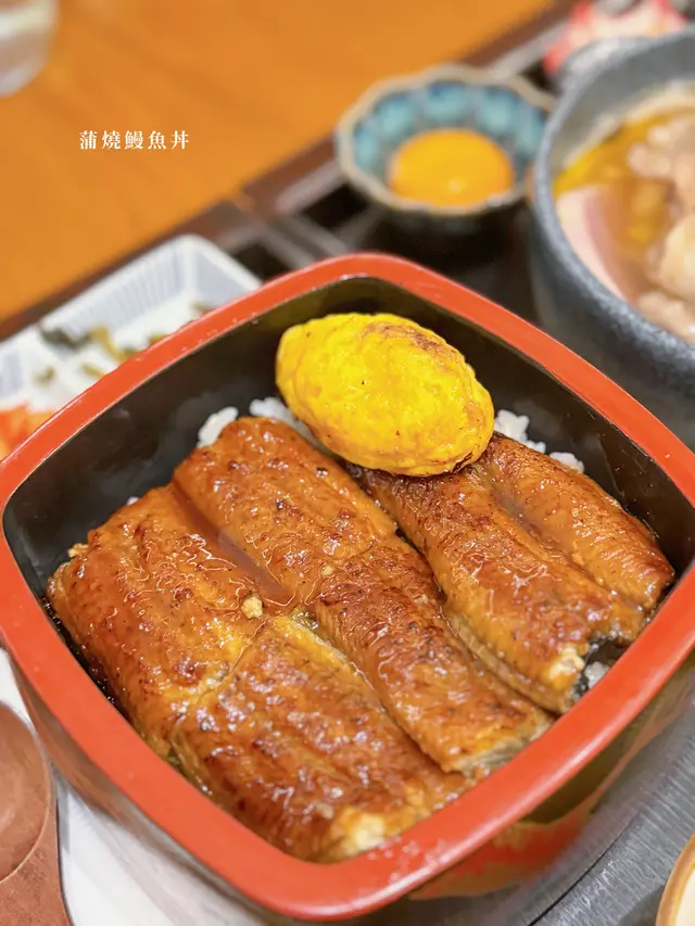 蒲燒鰻魚丼