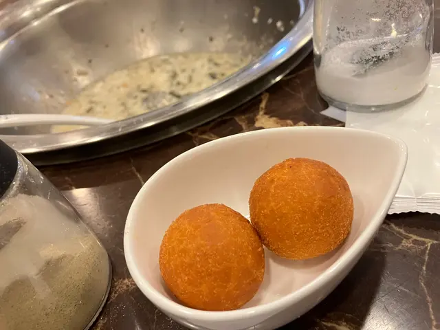 呢個即炸熱辣辣出爐
外脆內軟最緊要個樣係唔會覺得好甜
值得Encore 😬