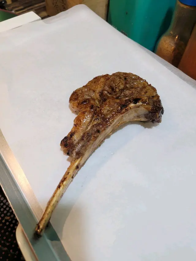 有羊味，有齊羊香、肉嫩、爆汁。