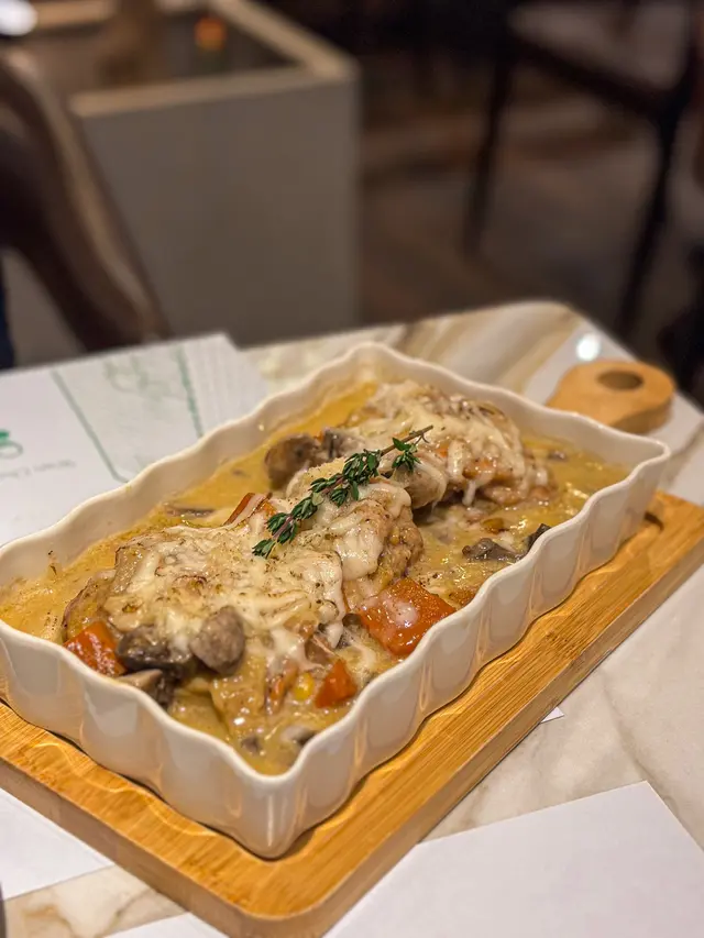 法式奶油白酒燉雞配飯