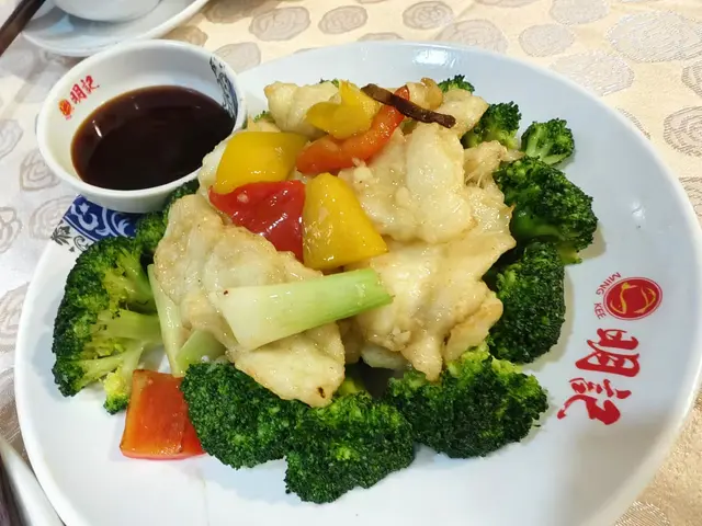 翡翠炒龍躉球