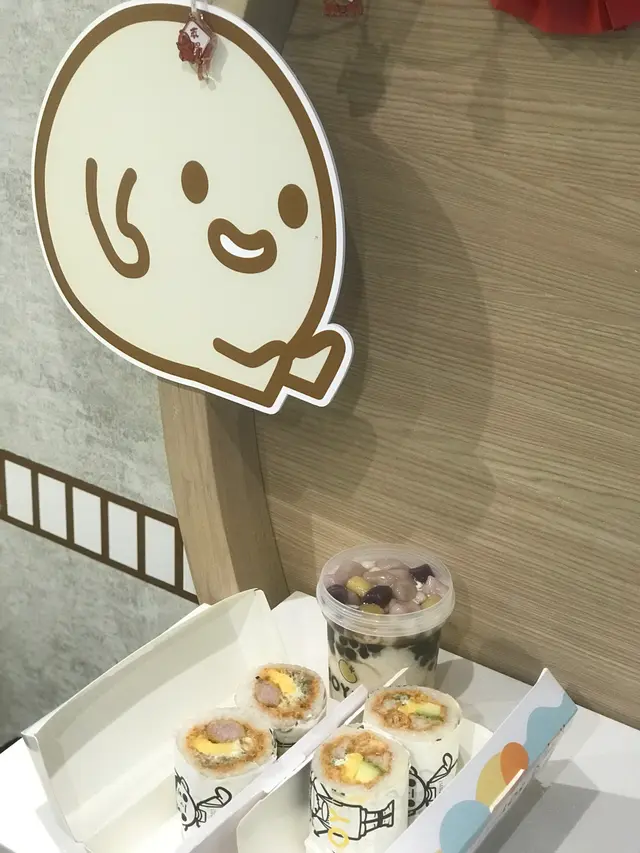 店內有立食位置、SoyPark 打卡位