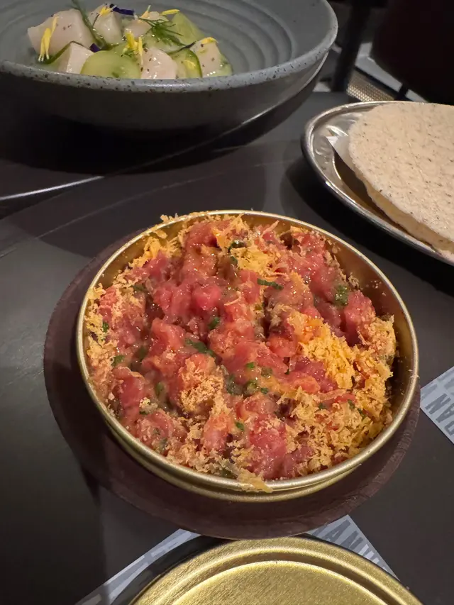 呢個配咗個好似零食咗種蝦餅咁,幾得意