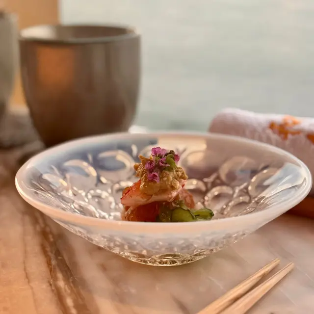 胡瓜、梅啫喱配松葉蟹