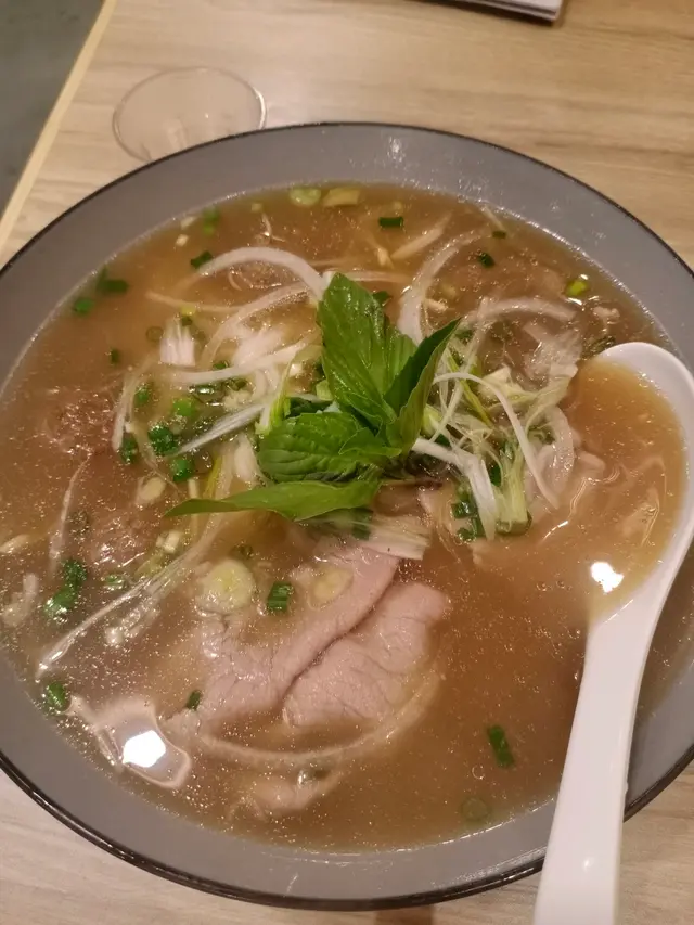 極品牛三寶湯河粉