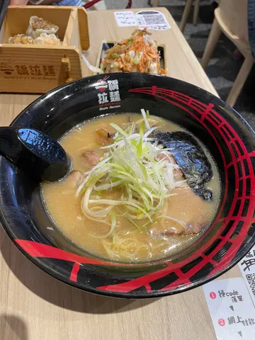招牌豚骨叉烧拉面