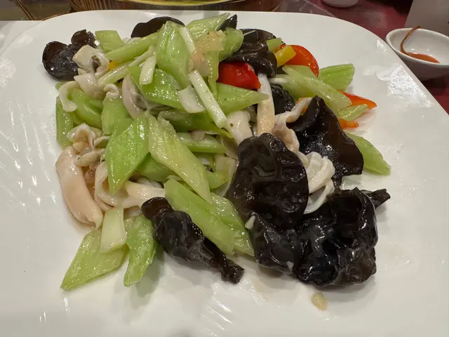 鮮百合蟶子炒翡翠