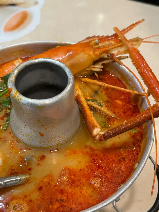 不能吃辣的大家這個不能點牙~~
「嗆」就最能形容 而且香茅味還滿出的 所以說不愛香料人 也要小心點喔