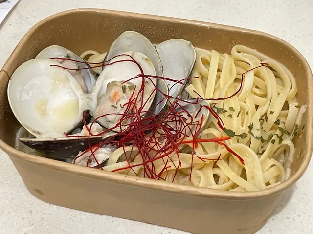 香蒜白酒蜆肉扁意粉