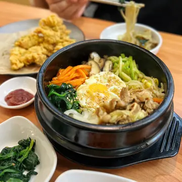 石鍋烤牛肉拌飯