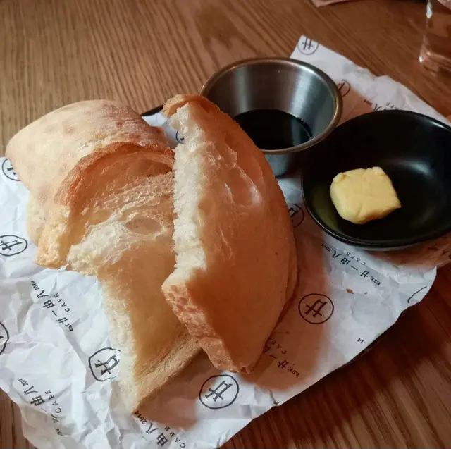 餐前麵包