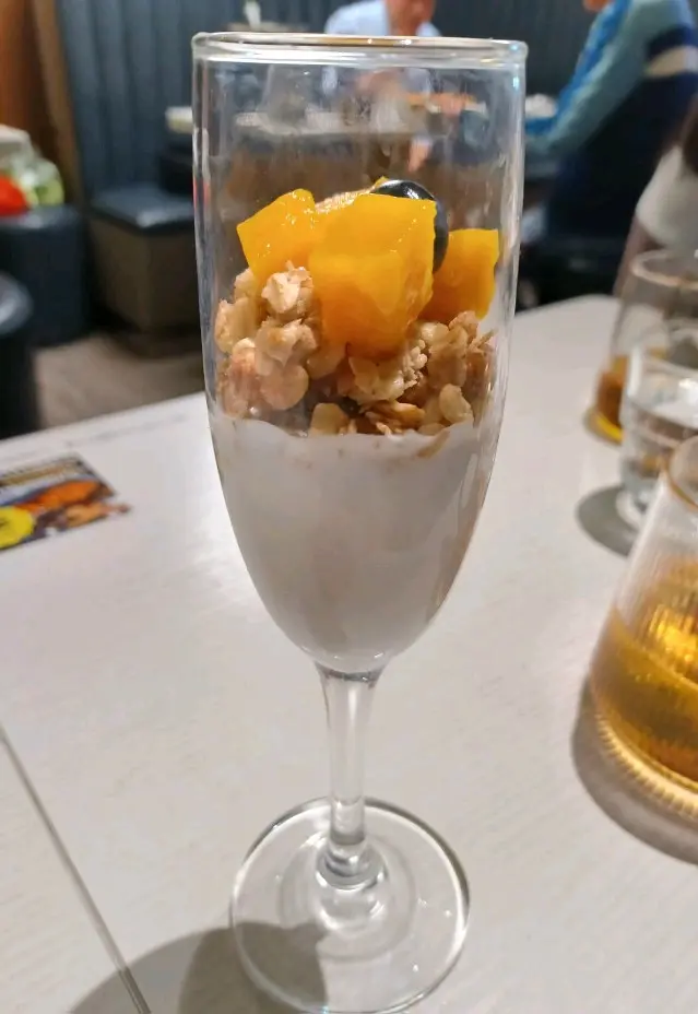 芒果脆脆米酸乳酪