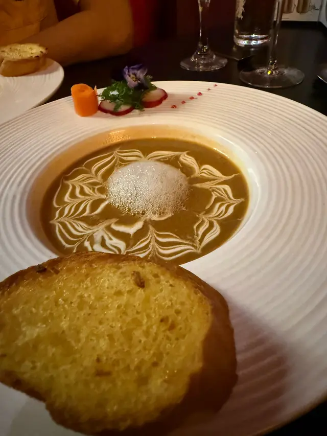 法式活澳洲龍蝦濃湯(10道-4th, 8道-2nd)