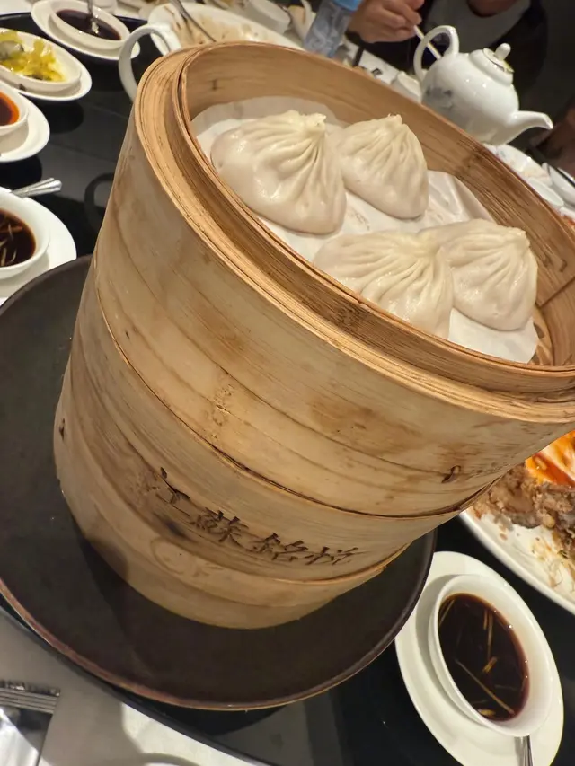 江蘇灌湯小龍包