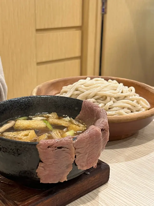 火炙壽喜燒牛肉沾烏冬