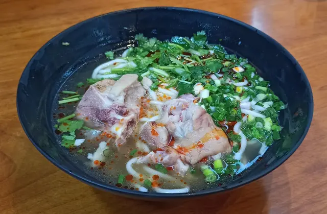 黔知味蹄花米線