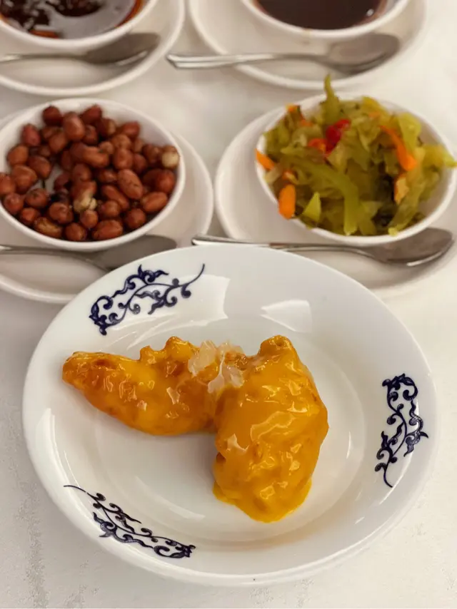 楊枝沙律海虎蝦球