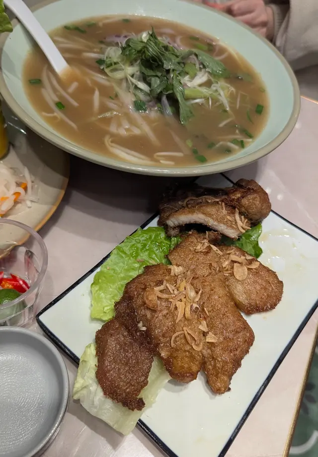 越式香茅豬扒湯河