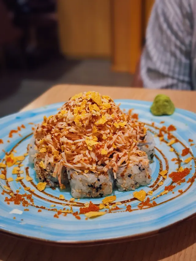 造型好獨特 用巨多蟹柳做既赤富士🗻
卷物餡用上鰻魚同牛油果 配埋蟹籽同脆片増加口感👍🏼