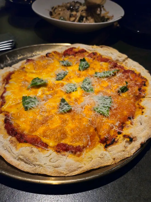 Margarita Pizza 