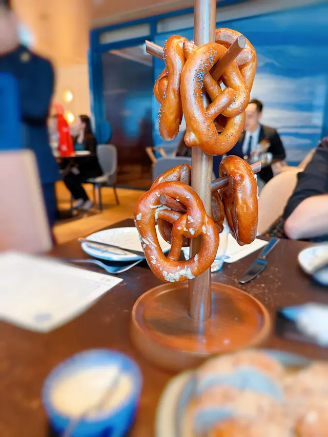 Fresh Pretzels