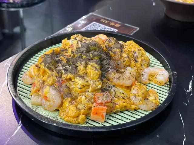 黑松露滑蛋炒蝦仁