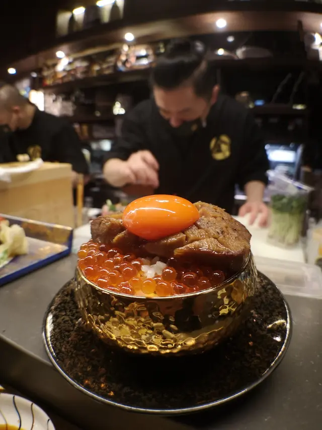 戀丼