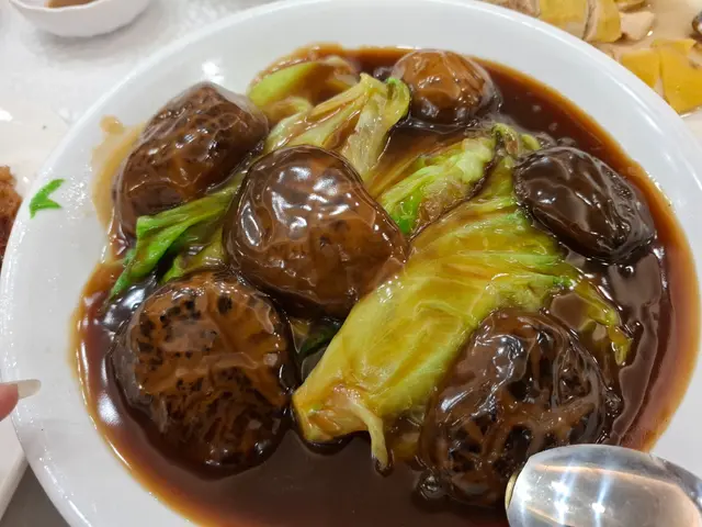 蠔皇花菇扒時蔬