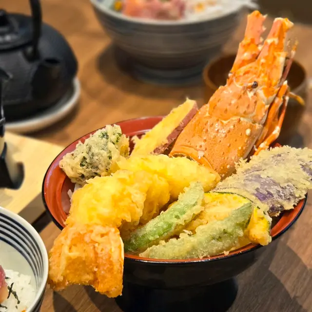 伊勢海老天婦羅丼