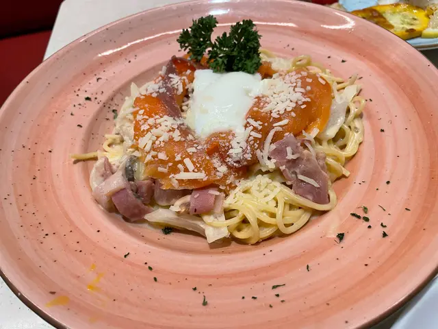 煙三文魚卡邦尼意粉