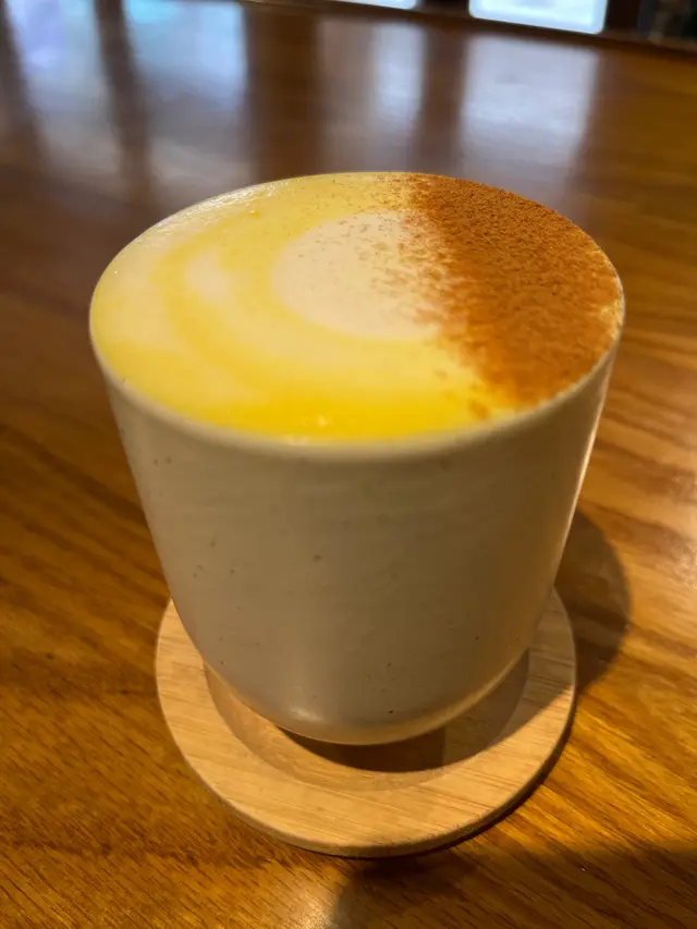 Honey  golden  oat  latte