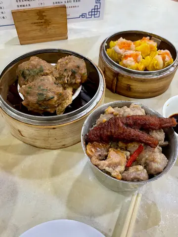 鳯爪排骨飯、燒賣、山竹牛肉